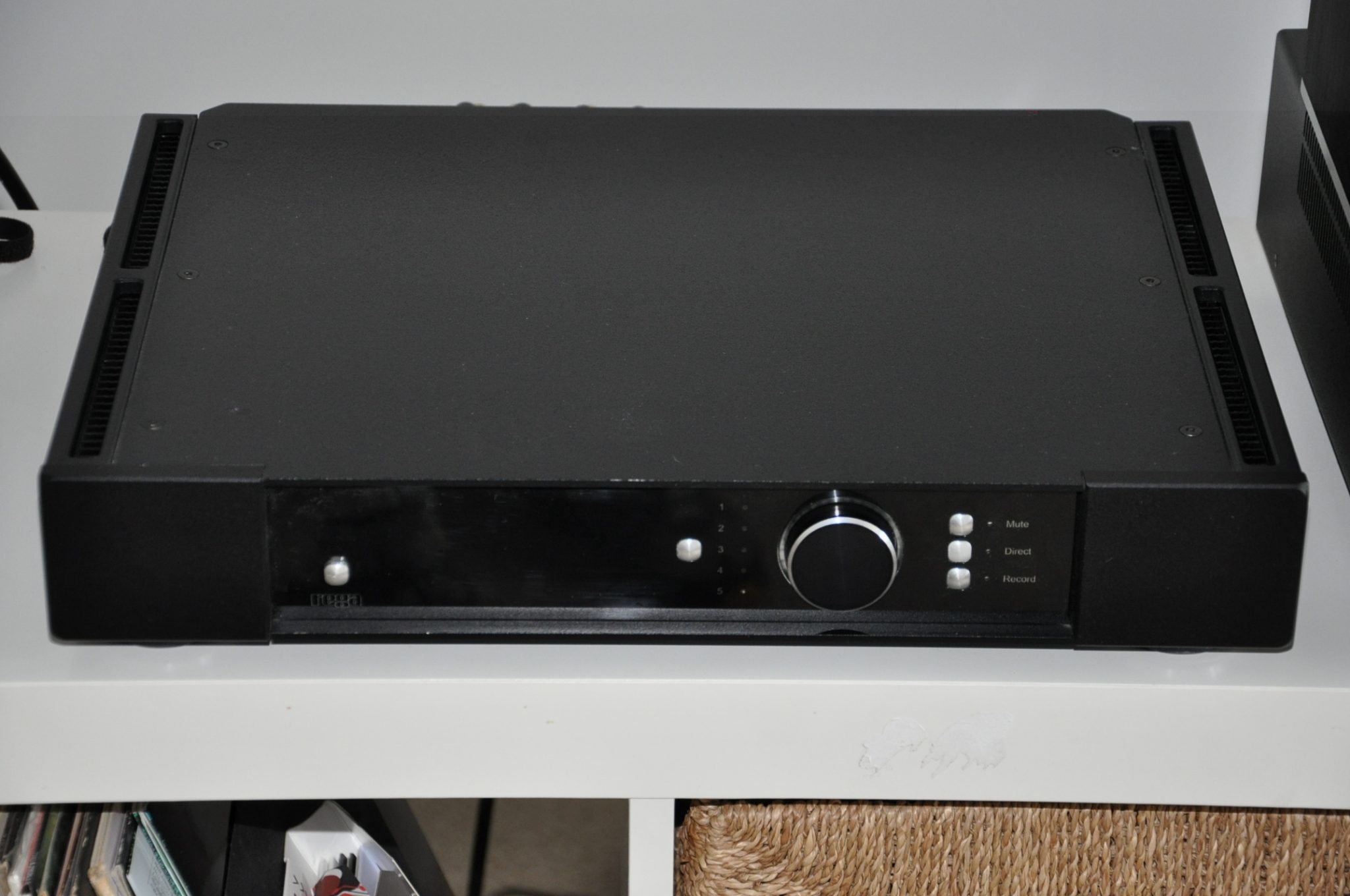 Rega Elicit-R Integrated Amplifier Review - HiFi and Music Source