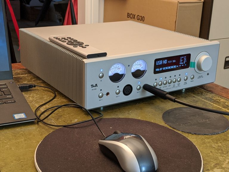 T+A HA 200 headphone amplifier HiFi Review HiFi and Music Source
