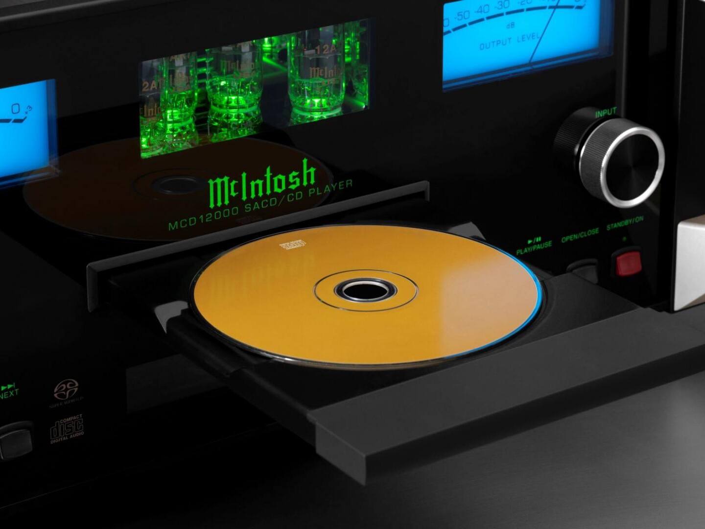 McIntosh's flagship CD/DAC unveiled