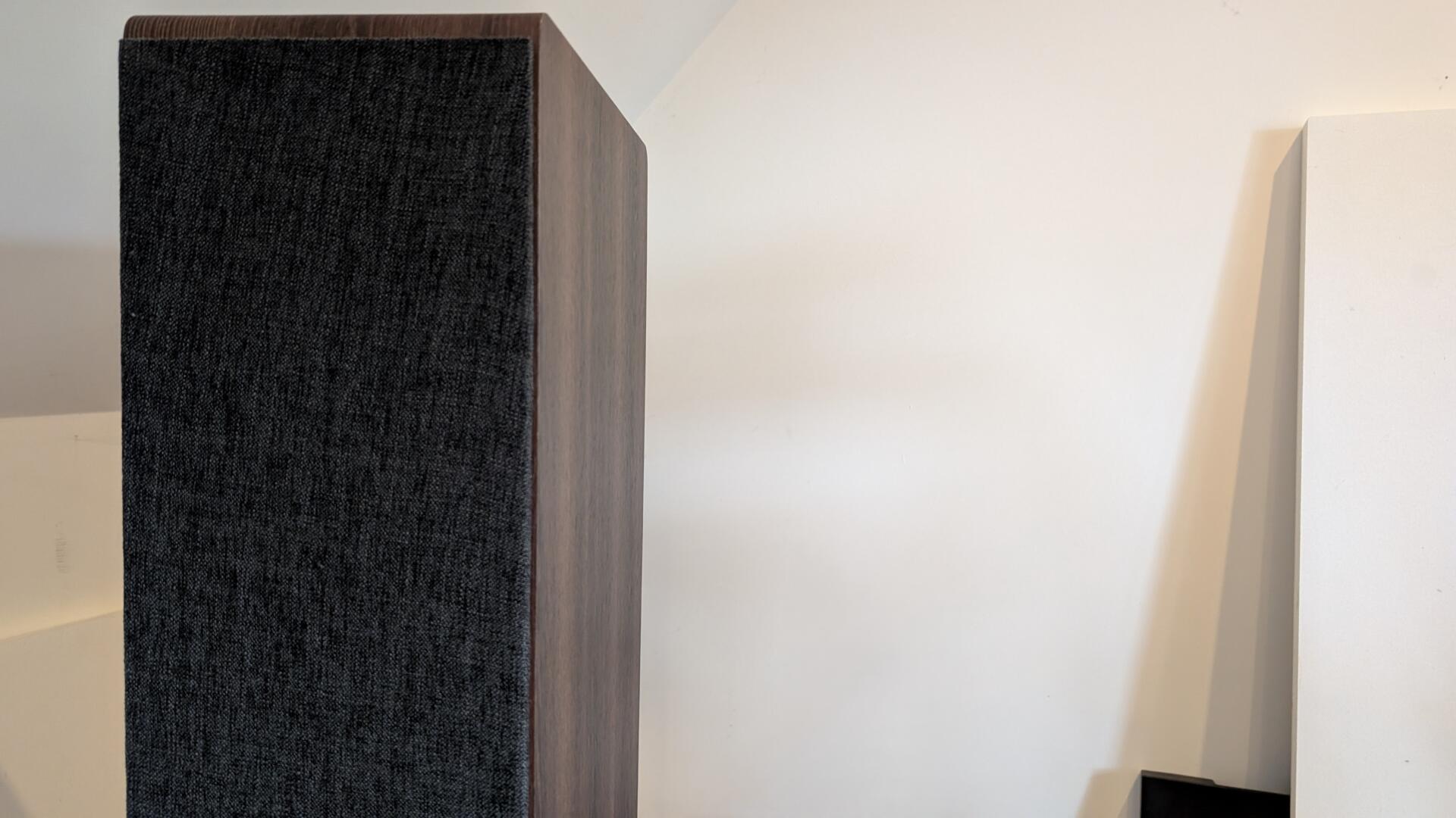 Acoustic Energy 320²