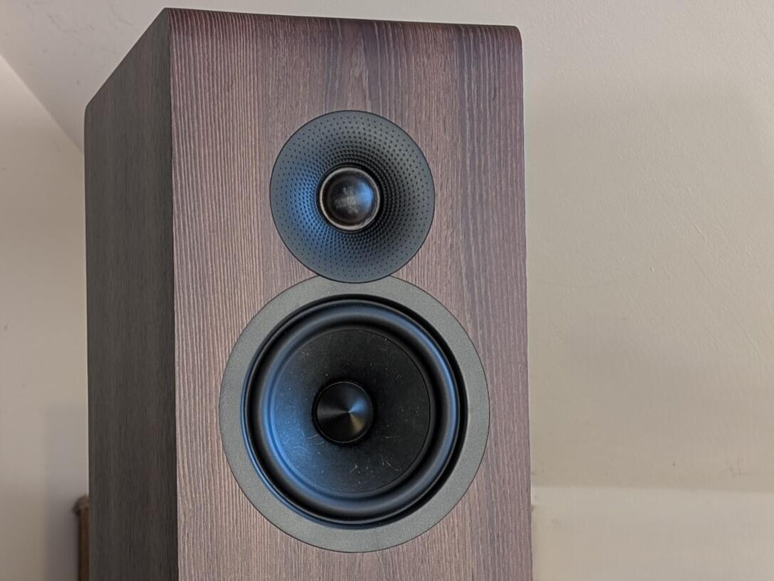 Acoustic Energy 320²