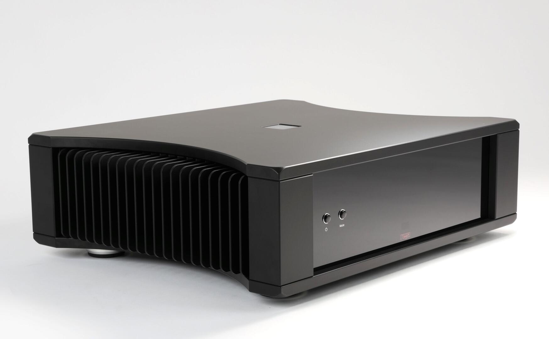 Mercury Pre-amplifier and Solis Power amplifier