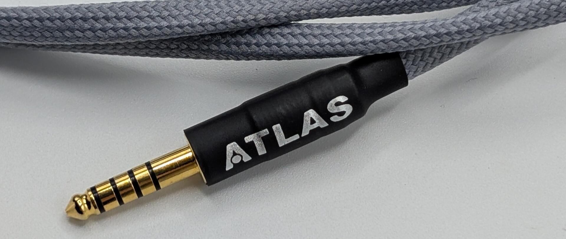 Zeno Seraphic headphone cable 4.4mm balanced connection detail