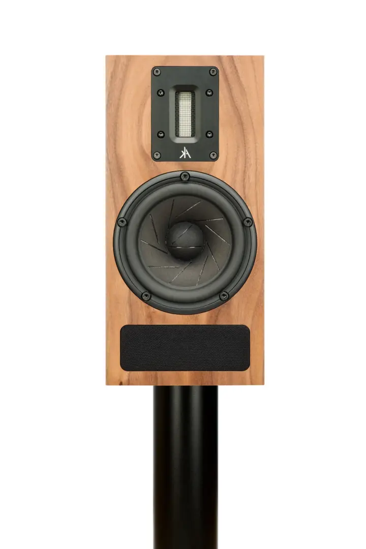 Kerr Acoustic K400 compact loudspeaker
