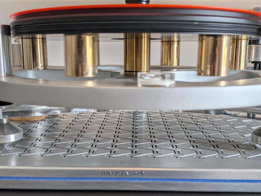 Titanic Audio Anchor Plate Isolation Platform