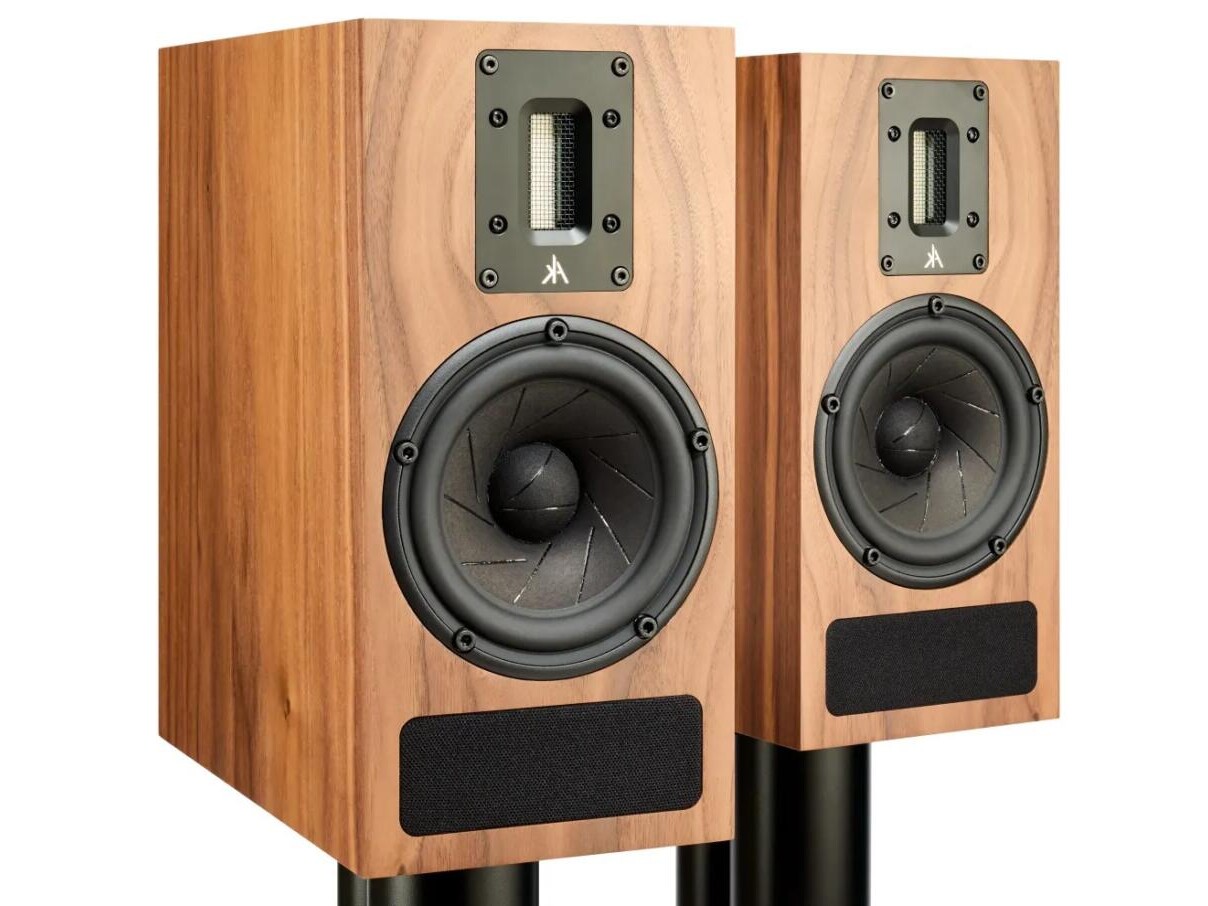 Kerr Acoustic K400 compact loudspeaker