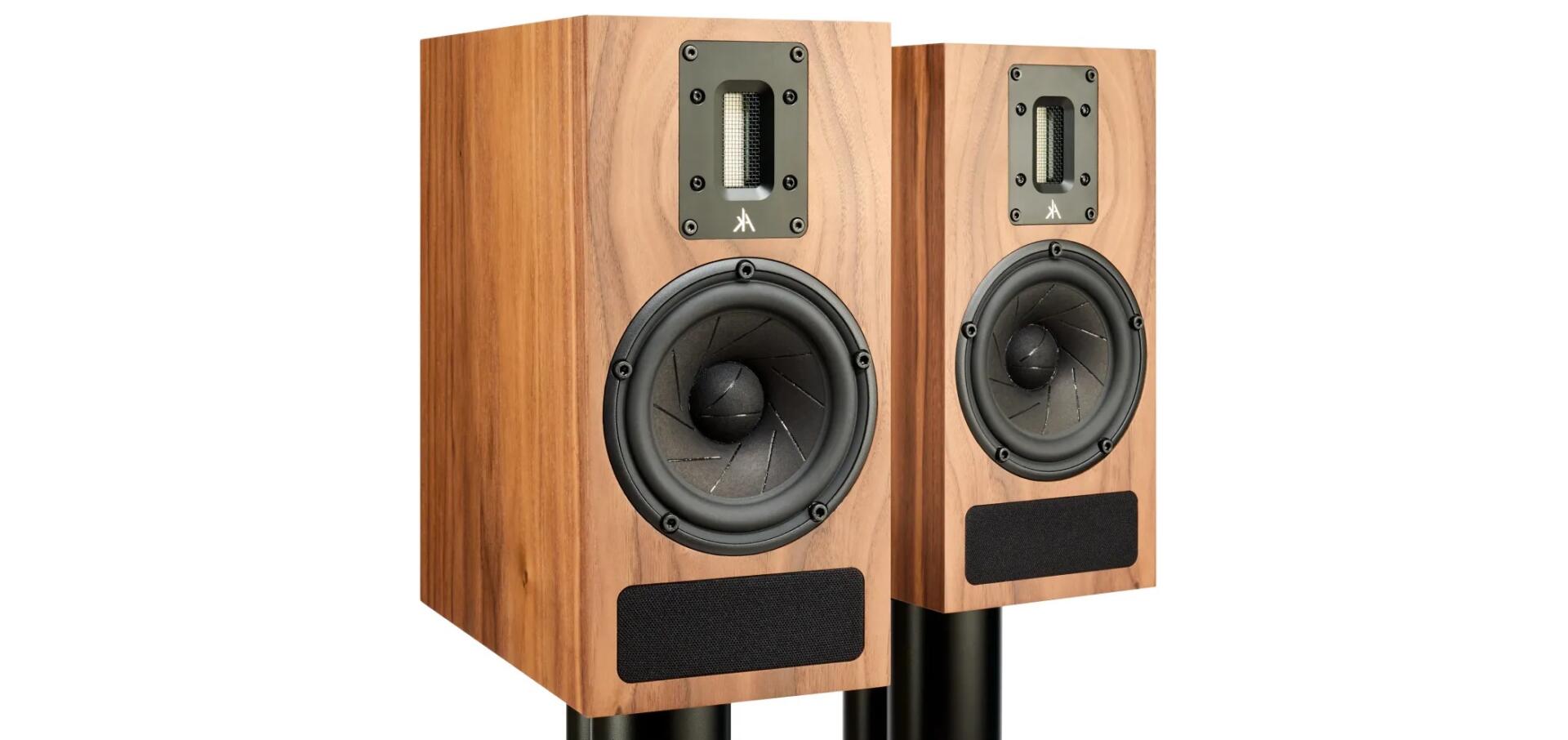 Kerr Acoustic K400 compact loudspeaker