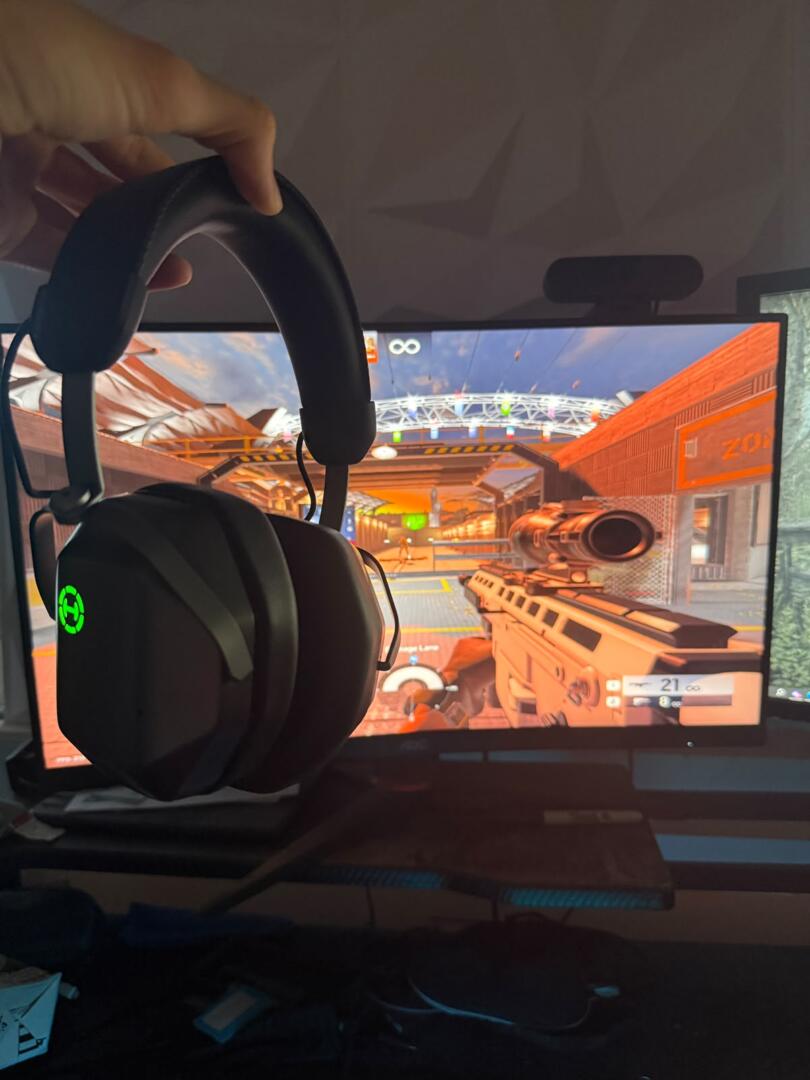 Edifier G5 MAX headphones